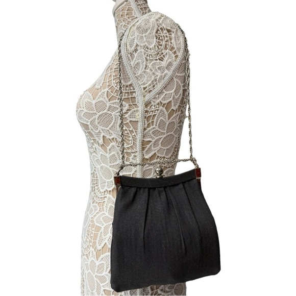 Vintage Black Pleated Clutch with Adjustable Chain Kiss Lock Evening Bag - Picture 1 of 12